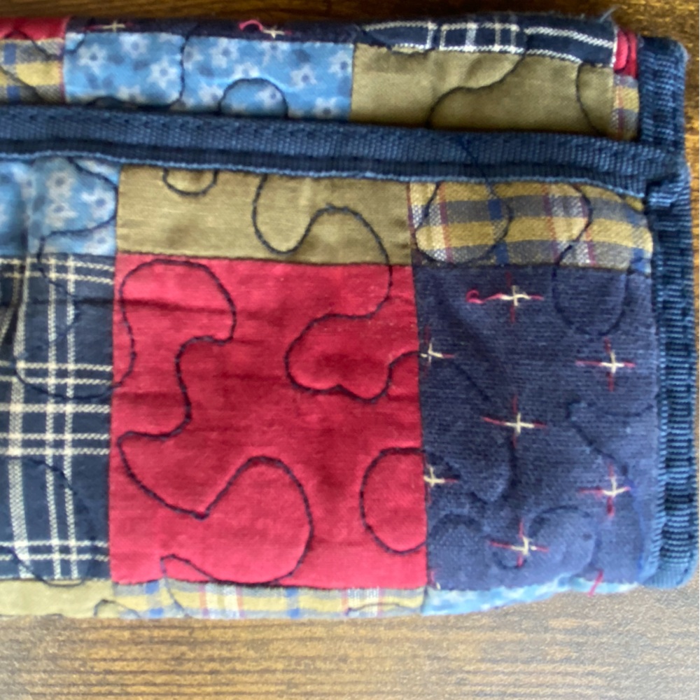 DSQ Quilted Wallet - Picture 6 of 8